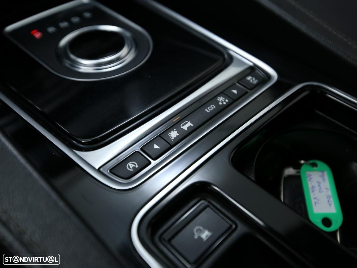 Jaguar F-Pace - 20