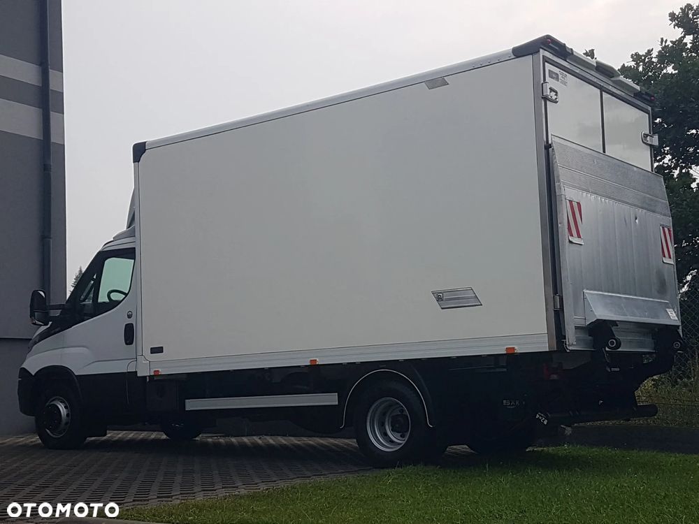 Iveco DAILY 70-180 WINDA 8EP KONTENER 4,39x2,20x2,20 IZOTERMA KLIMA 7TON BLIŹNIAKI - 27