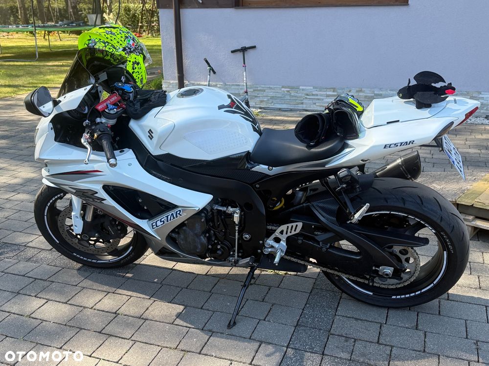 Suzuki GSX-R - 4