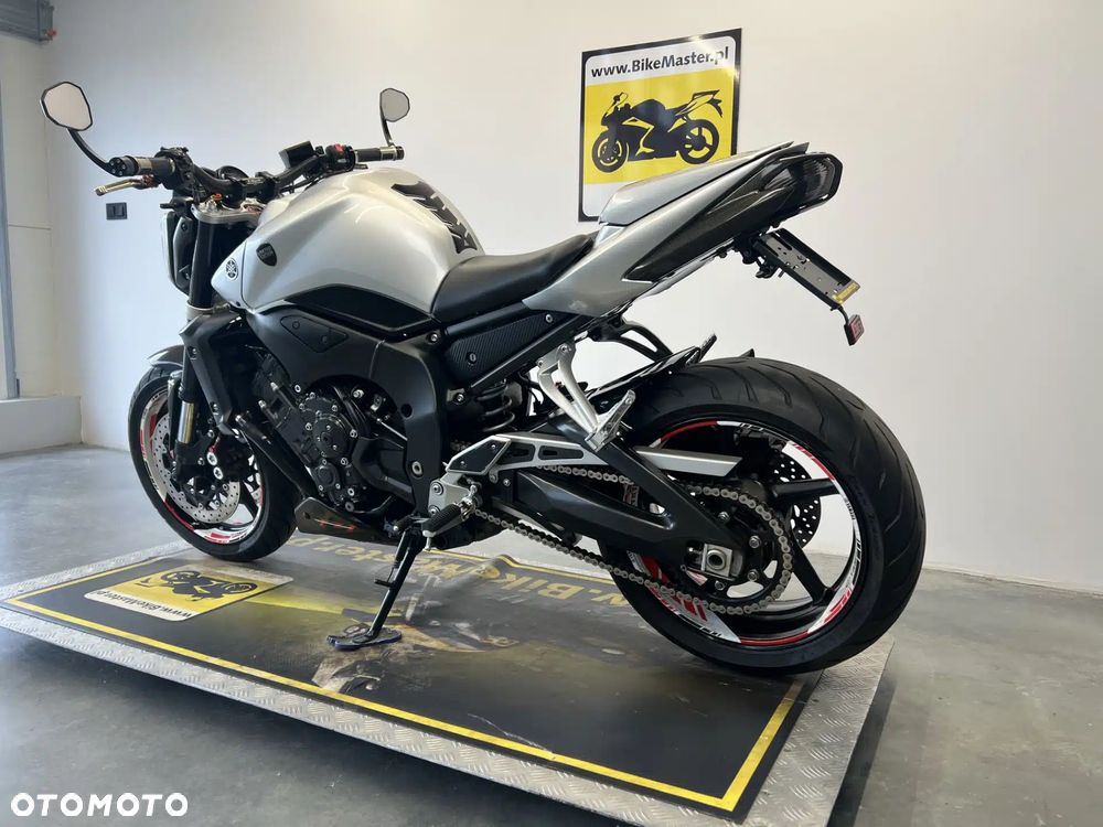 Yamaha FZ - 6