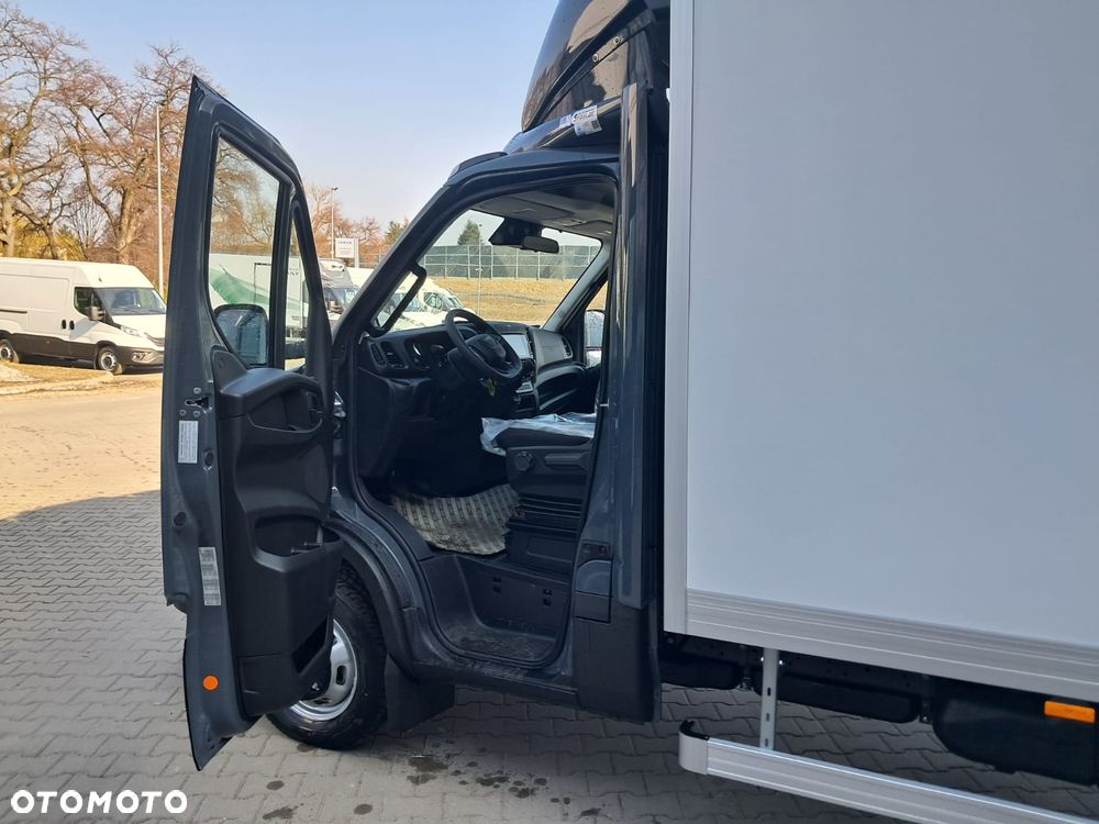 Iveco Daily 50C16H3.0Z izoterma z Agregatem z grzaniem - 26