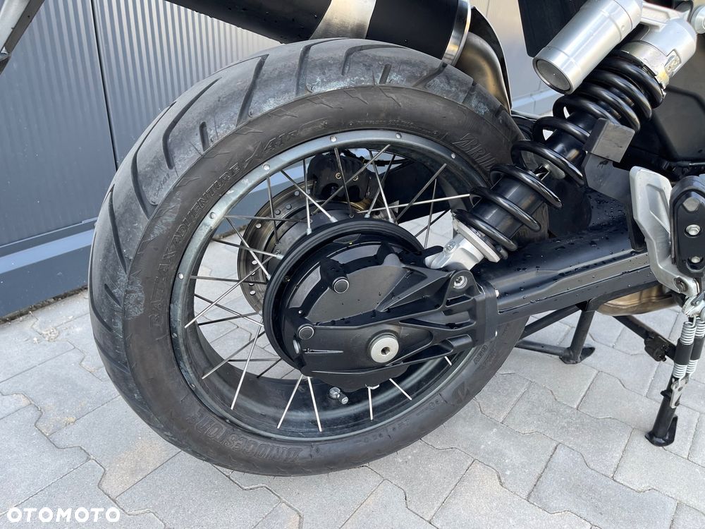 Moto Guzzi V85 - 23