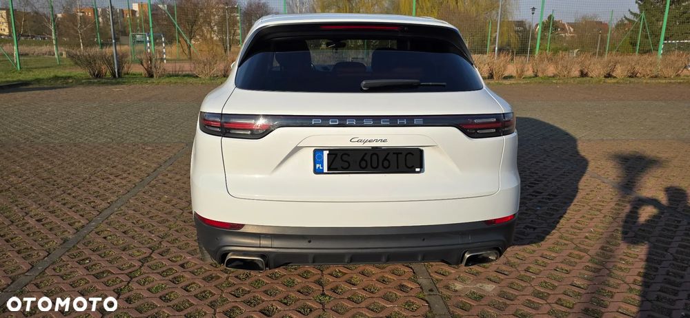 Porsche Cayenne Standard - 12