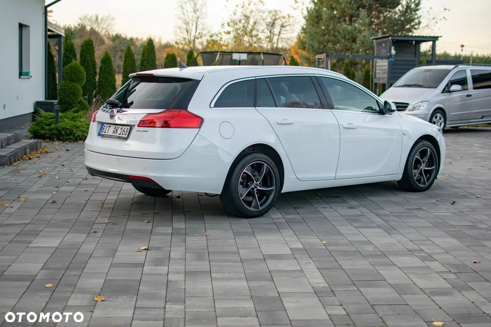 Opel Insignia - 17
