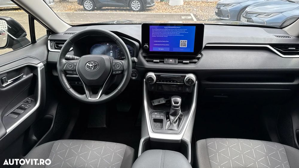 Toyota RAV4 - 10