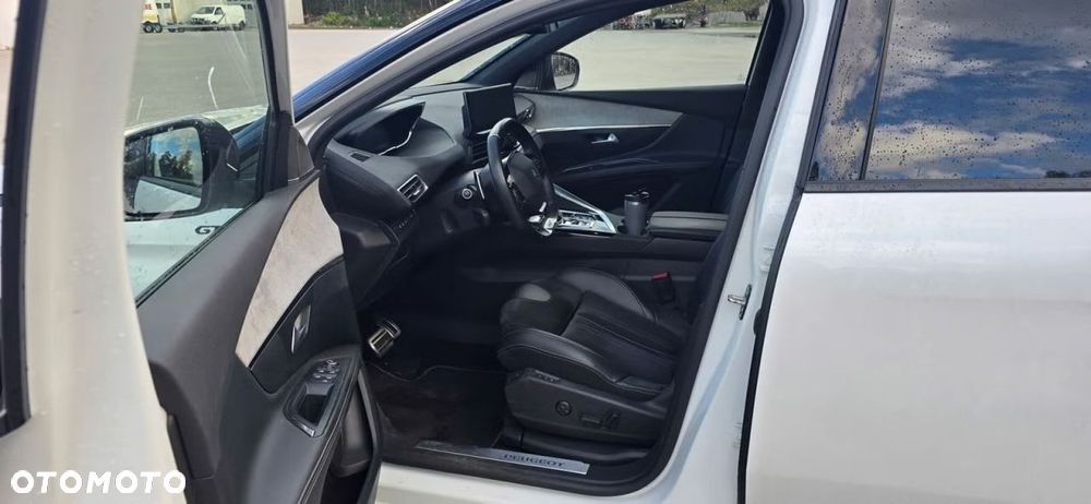 Peugeot 5008 BlueHDi 130 EAT8 GT - 11