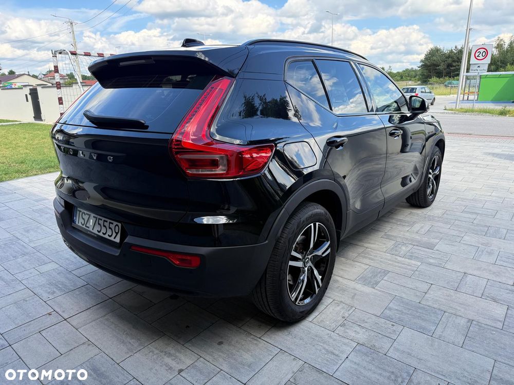 Volvo XC 40 B3 Plus Dark - 5