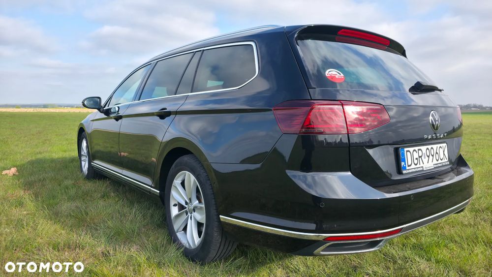 Volkswagen Passat 2.0 TDI SCR DSG Elegance - 15