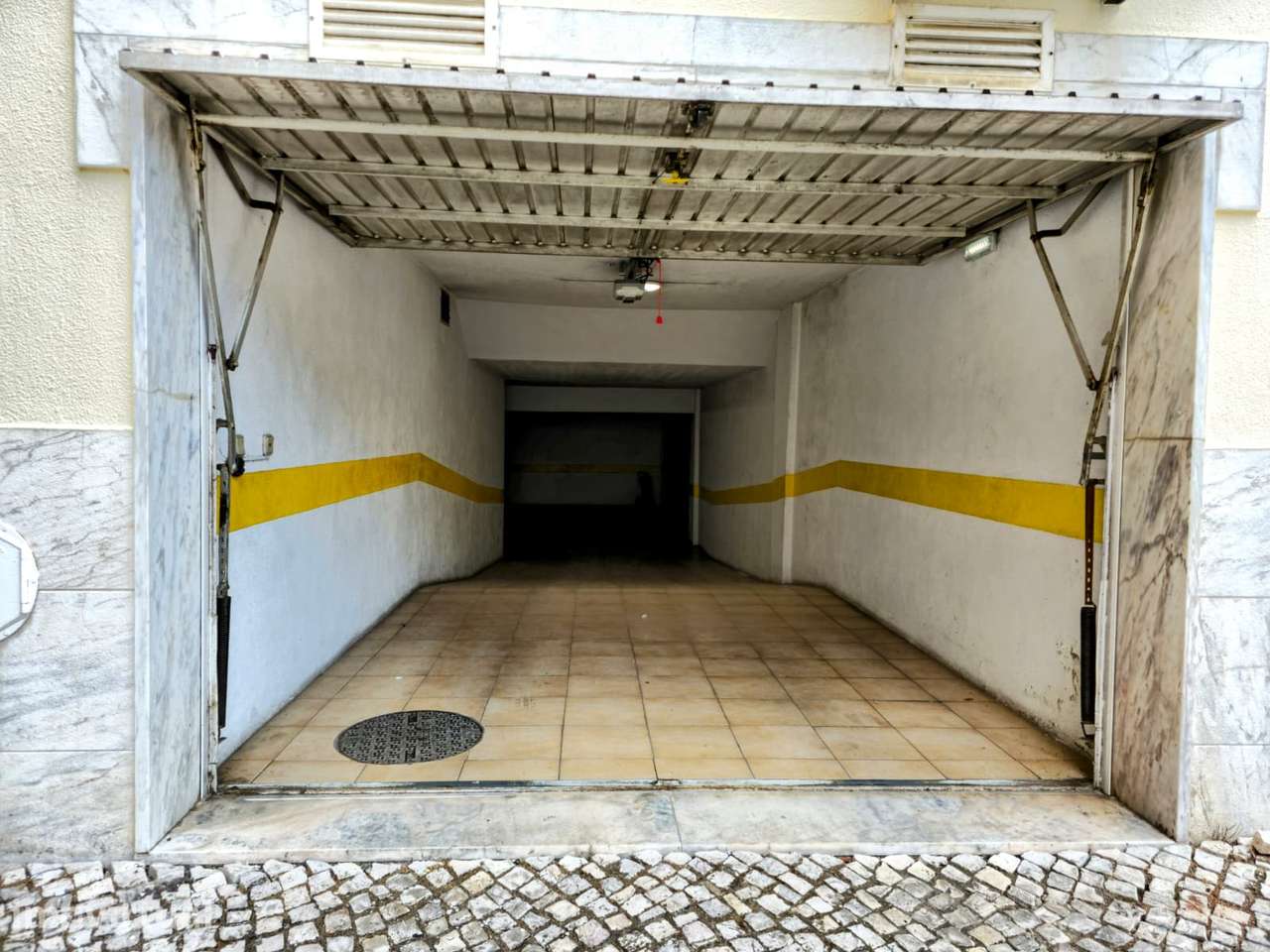 Garagem/Box na Anta de Agualva, Cacém - Grande imagem: 3/15