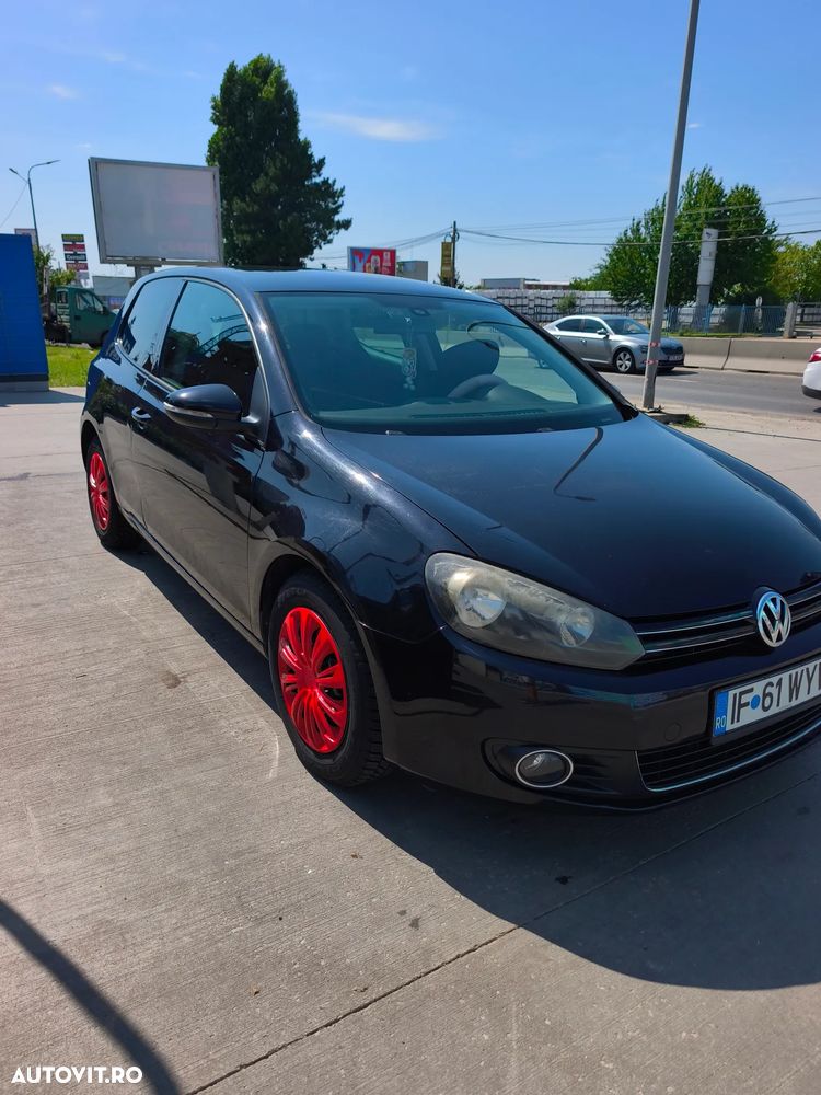 Volkswagen Golf - 6