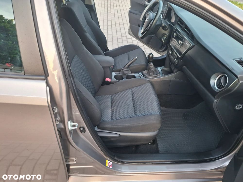 Toyota Auris 1.33 VVT-i Active - 14