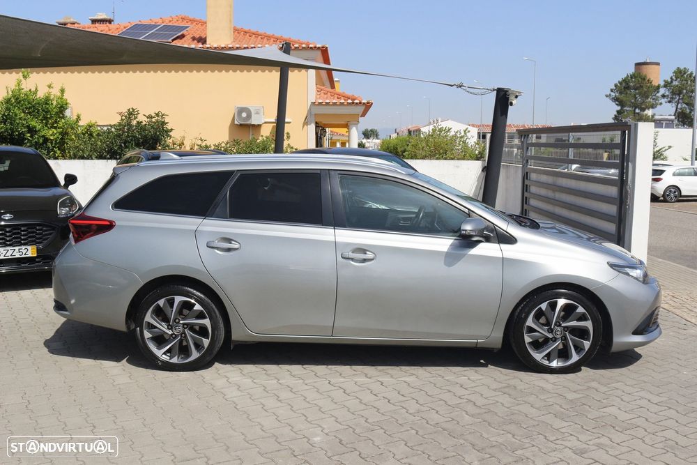 Toyota Auris Touring Sports 1.4 D-4D Comfort+Pack Sport - 21