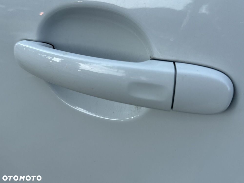 Volkswagen New Beetle - 36