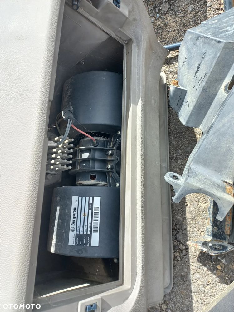 Case CVX,PUMA kabina, części kabiny,instalacja,plastiki,dach,licznik,sterowniki,komputer,wykładzina,nawiewy,tapicerka,błotniki,orbitrol,moduł jazdy gps,1190,145,170,230,150,185,270180,215,230,optum,240,340,225,130,maxxum,magnum,160,120,200, - 3