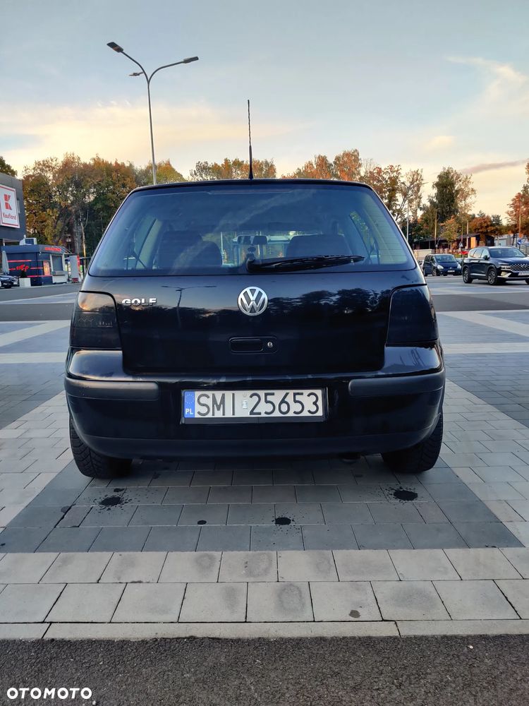 Volkswagen Golf - 8