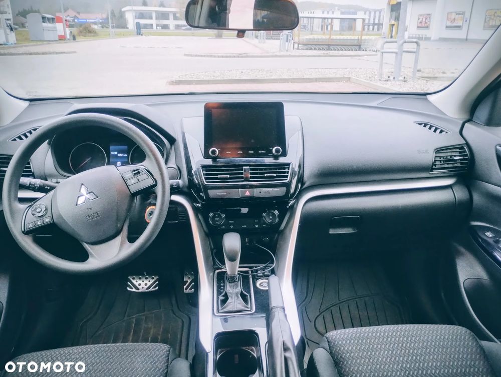 Mitsubishi Eclipse Cross - 7