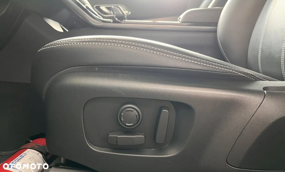 Land Rover Range Rover Velar 2.0 D200 mHEV SE - 22