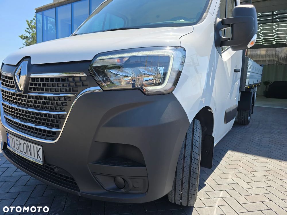 Renault MASTER 17Km WYWROTKA 3 STRONNA 1011Kg Ładowność SILNIK 2,3 AUTO NIE UŻYWANE NA GWARANCJI STAN NOWY NOWY NOWY SALON POLSKA TO SŁONIK BOGATE WYPOSAŻENIE HAK LEDY KLIMA TEMPOMAT - 37