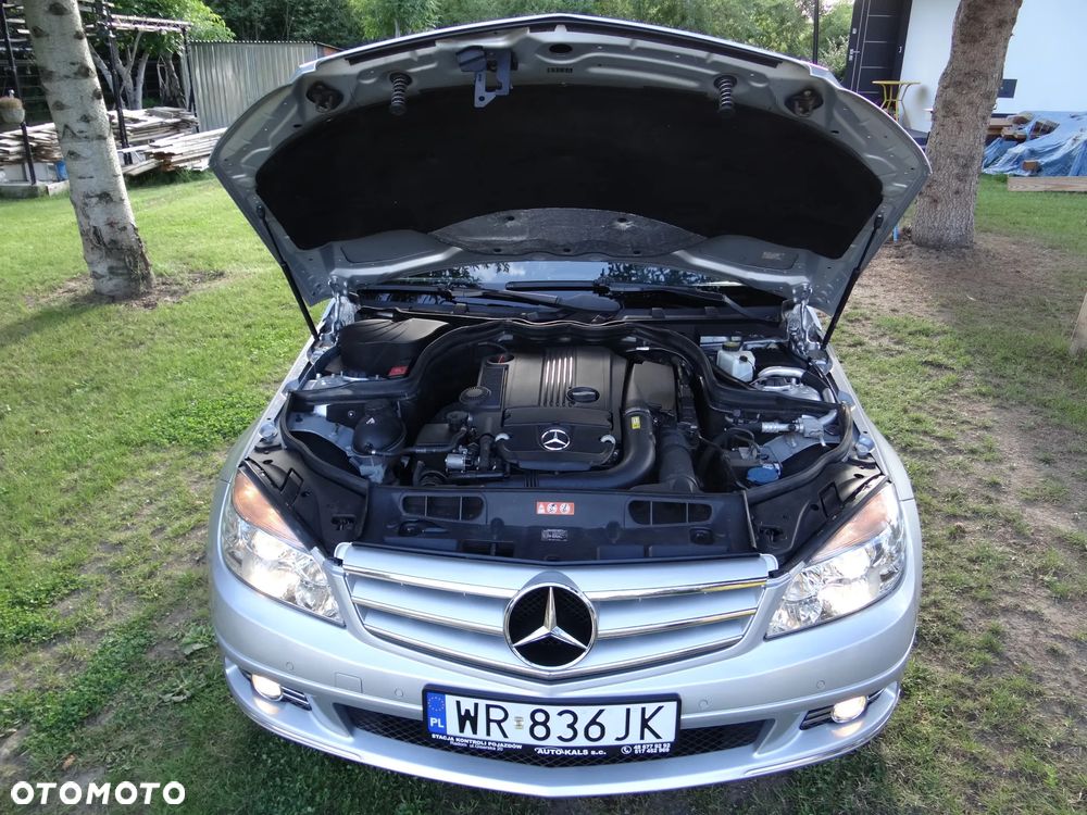 Mercedes-Benz Klasa C 180 BlueEFFICIENCY 7G-TRONIC Avantgarde - 14