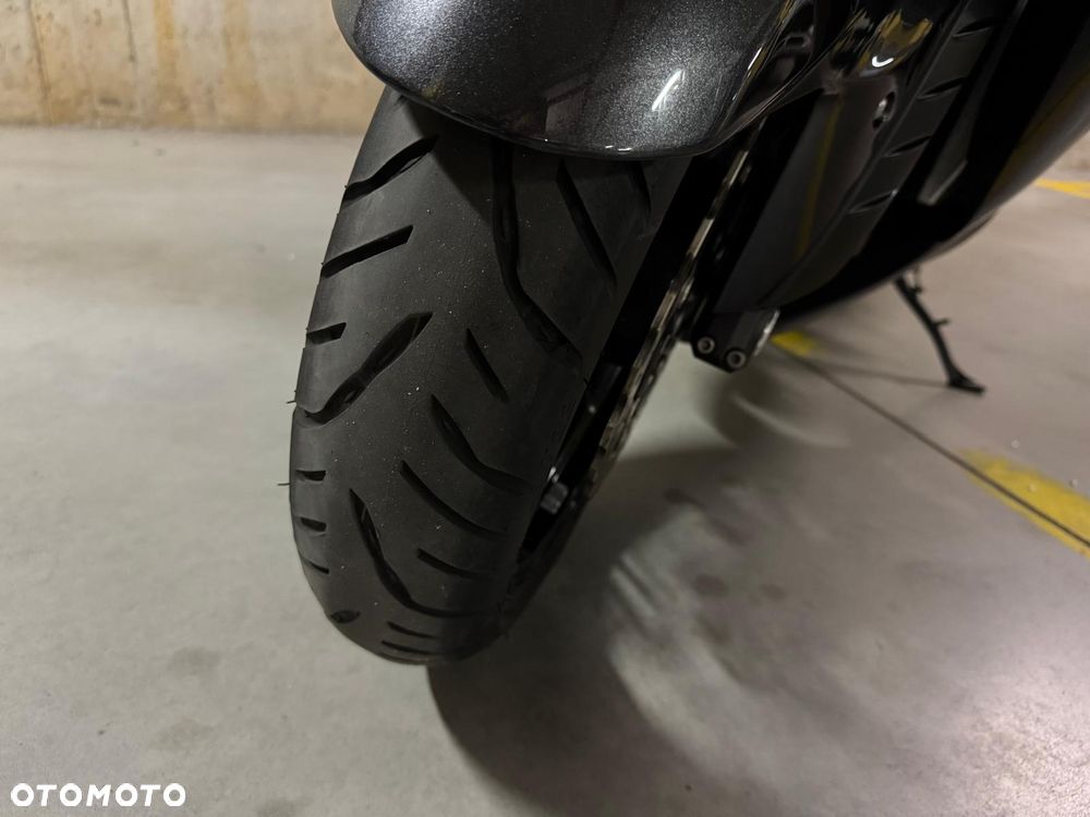 Kawasaki ZZR - 26