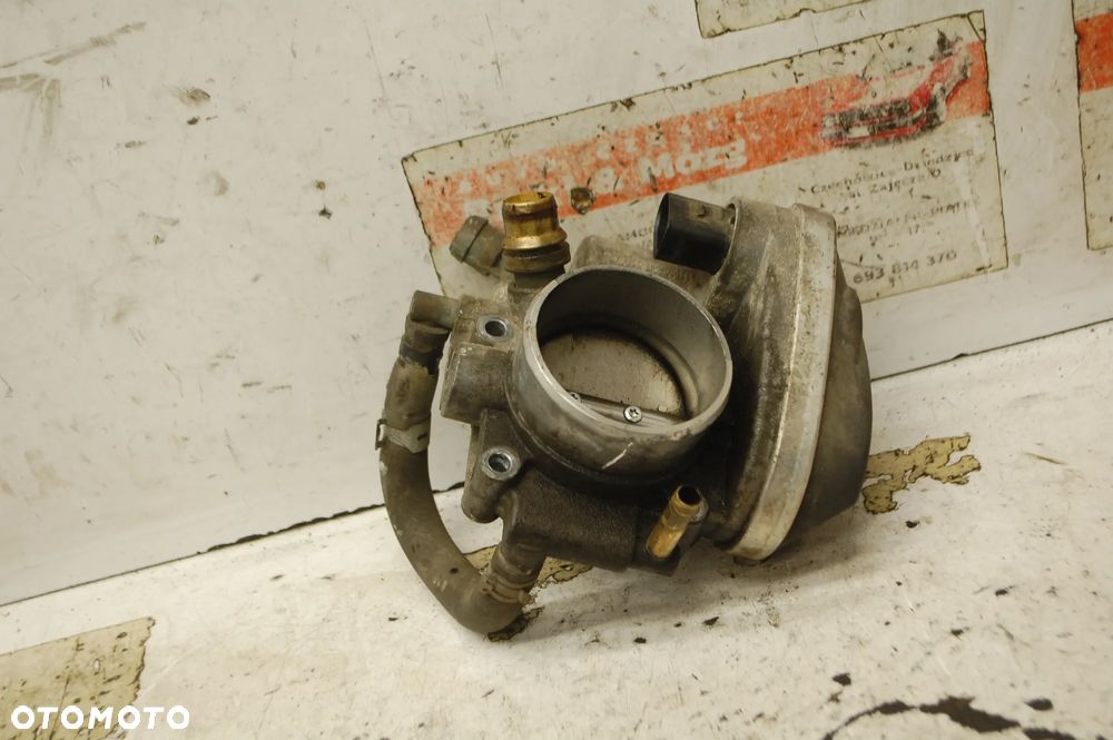 PRZEPUSTNICA 55562380 OPEL ASTRA III H 1.8 16V ZAFIRA B - 2