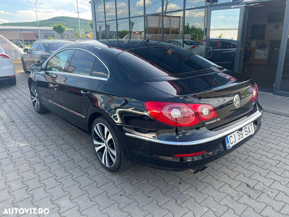Volkswagen Passat 2.0 TDI DPF Blue TDI DSG Comfortline - 7