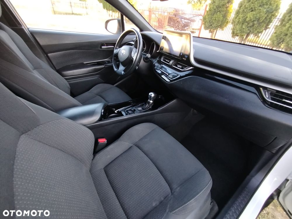 Toyota C-HR - 8