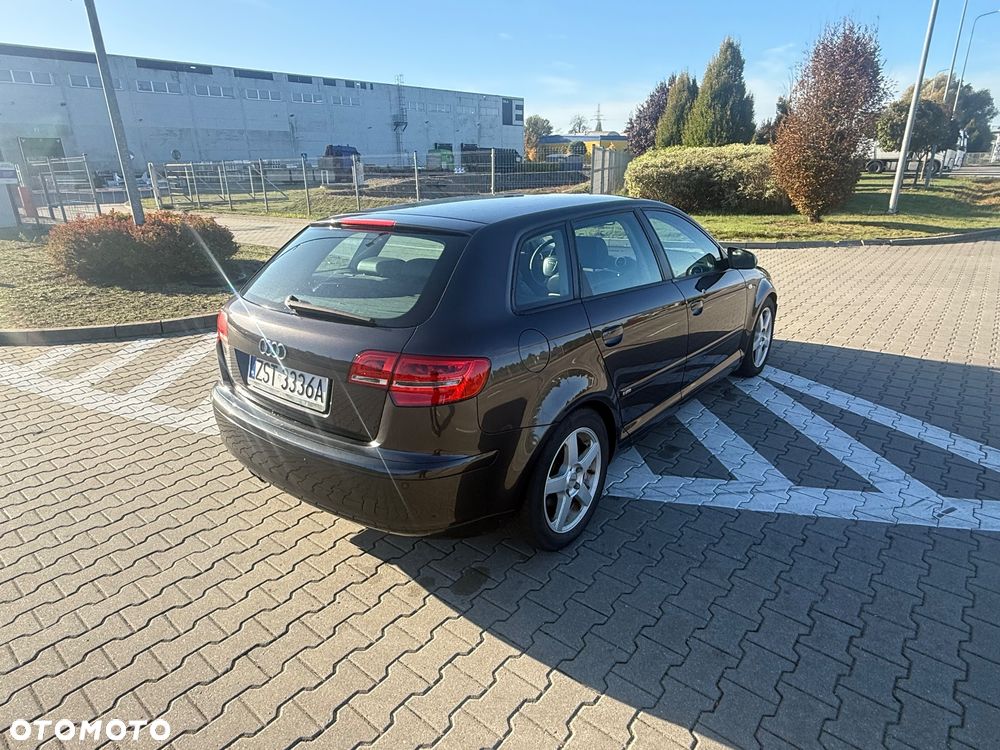 Audi A3 Sportback - 6