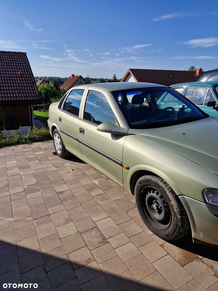 Opel Vectra - 3