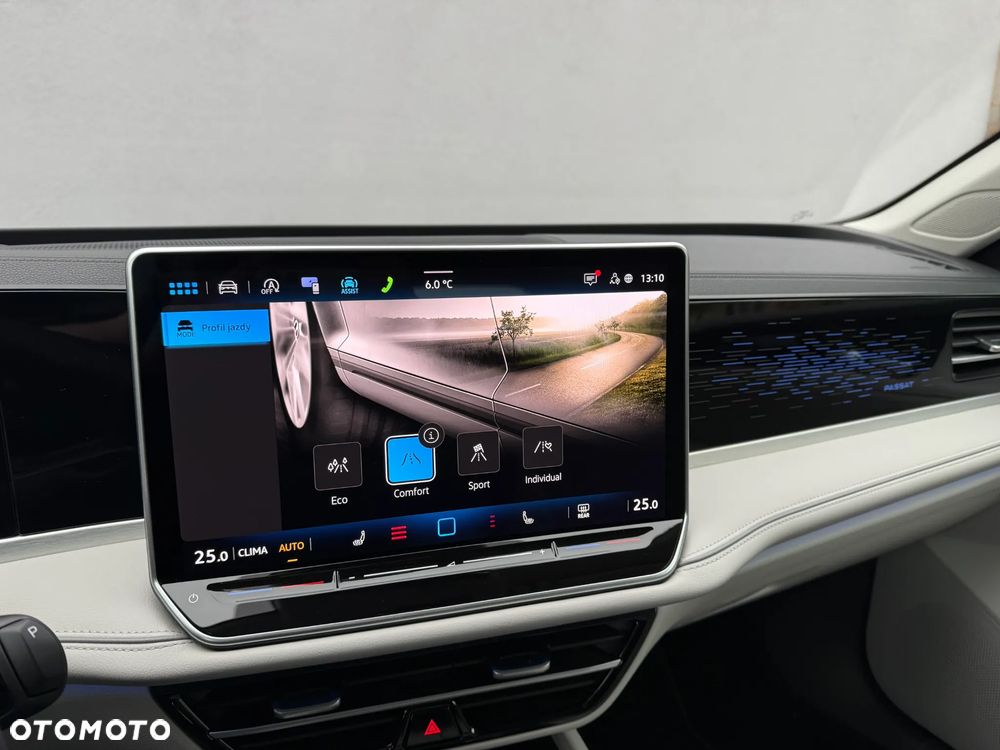 Volkswagen Passat Variant 2.0 TDI SCR 4Mot Elegance DSG - 16