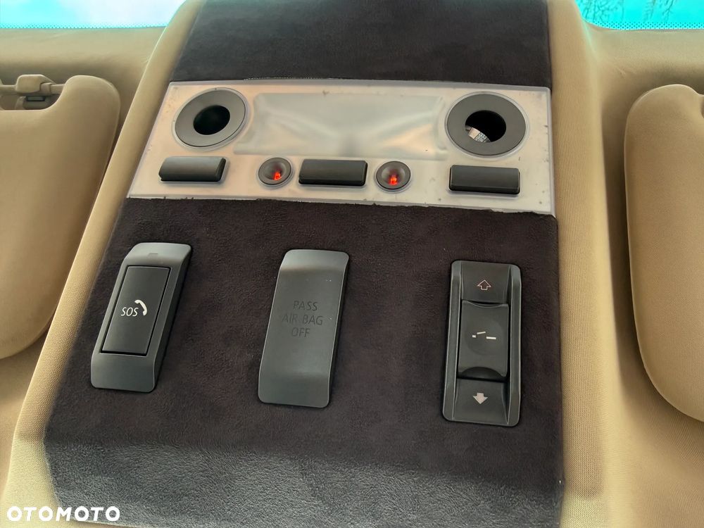 BMW Seria 7 750Li - 26