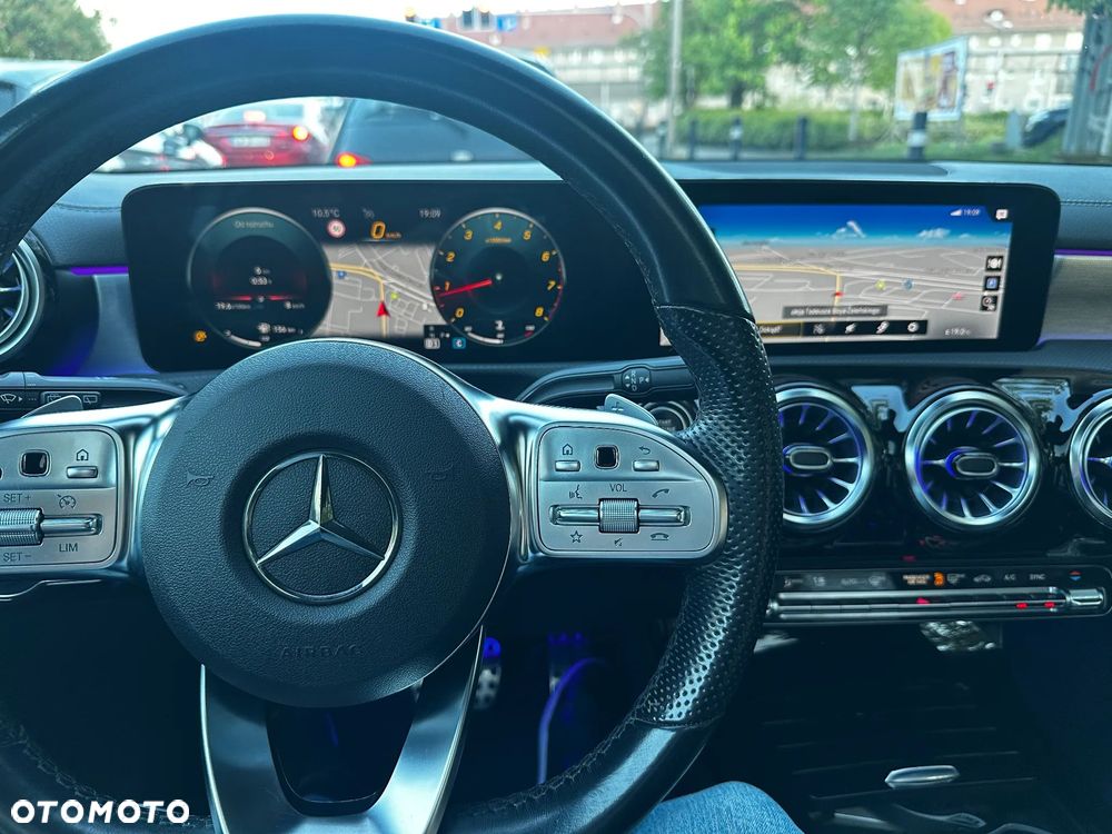 Mercedes-Benz Klasa A 180 Edition 1 7G-DCT - 2
