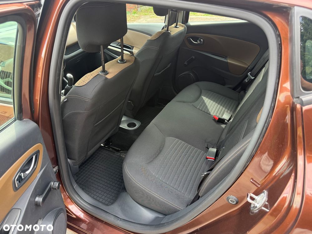 Renault Clio - 17