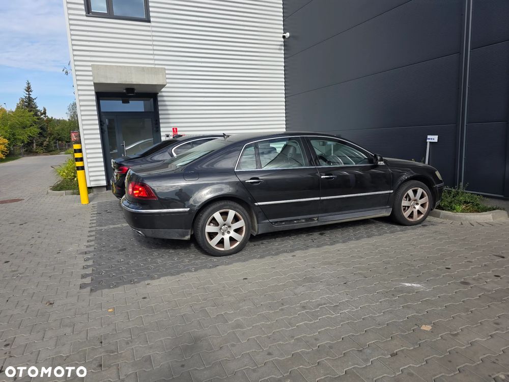 Volkswagen Phaeton - 23