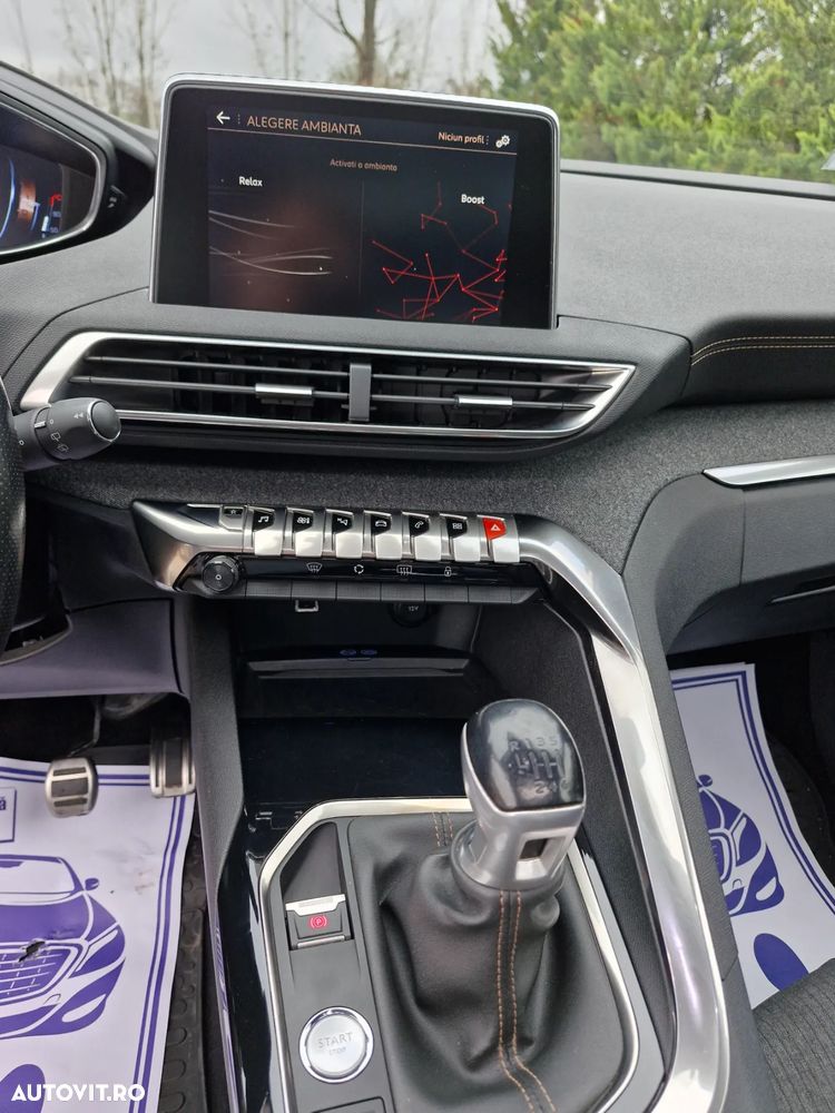 Peugeot 3008 PureTech 130 Stop & Start GPF Allure - 6