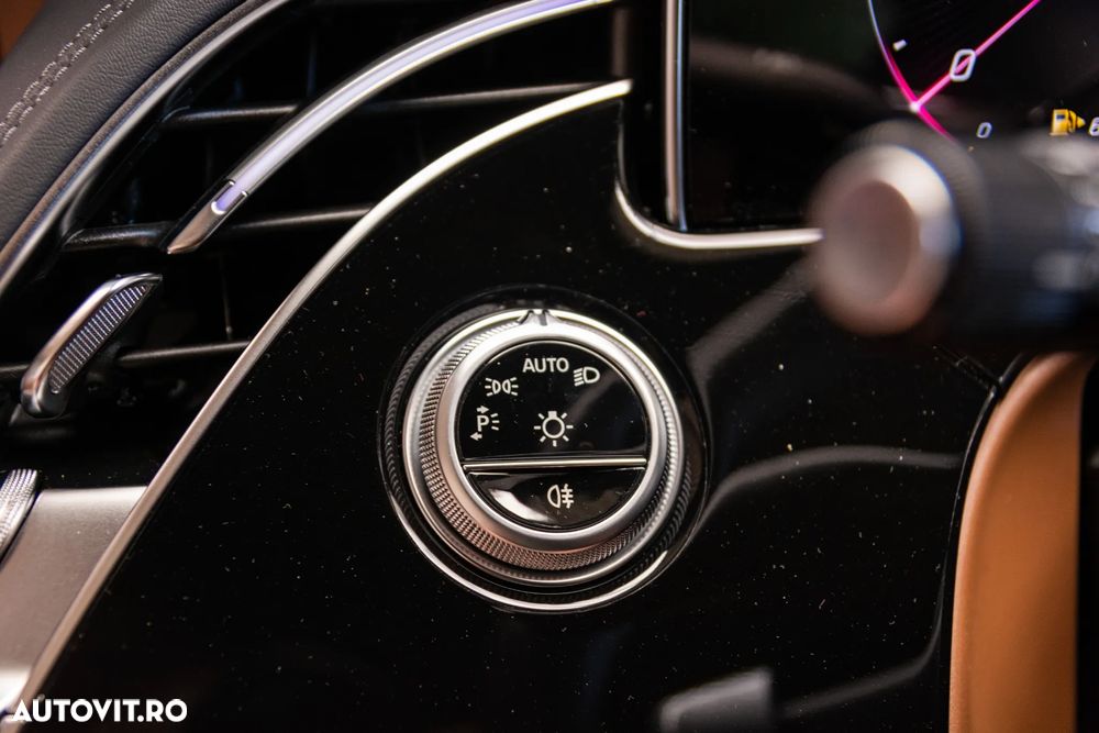 Mercedes-Benz E 200 9G-TRONIC AMG Line - 20