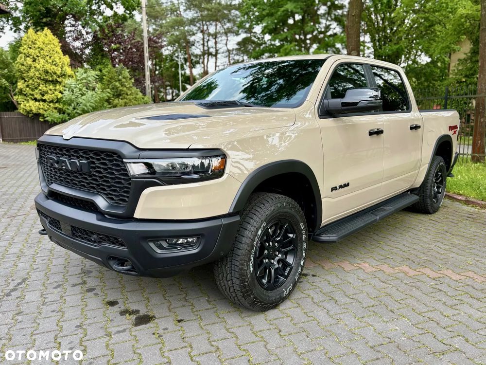 RAM 1500 - 11