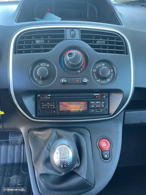 Renault KANGOO MAXI 5 LUG. - 11