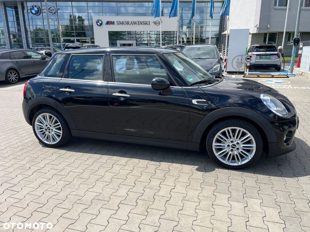 MINI Cooper Standard - 3