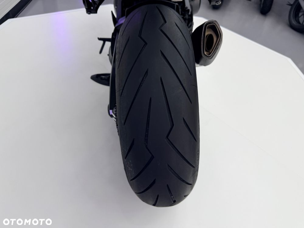 Honda CB - 32