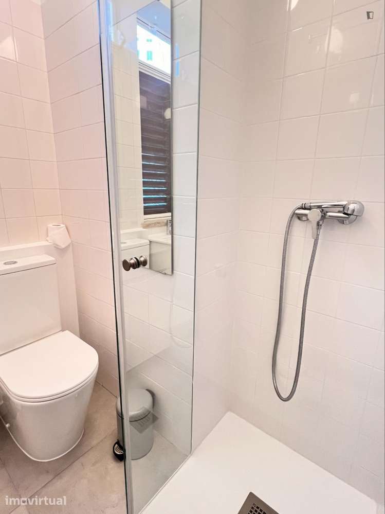 Quarto - localizado em Olivais Lisbon - Grande imagem: 2/14