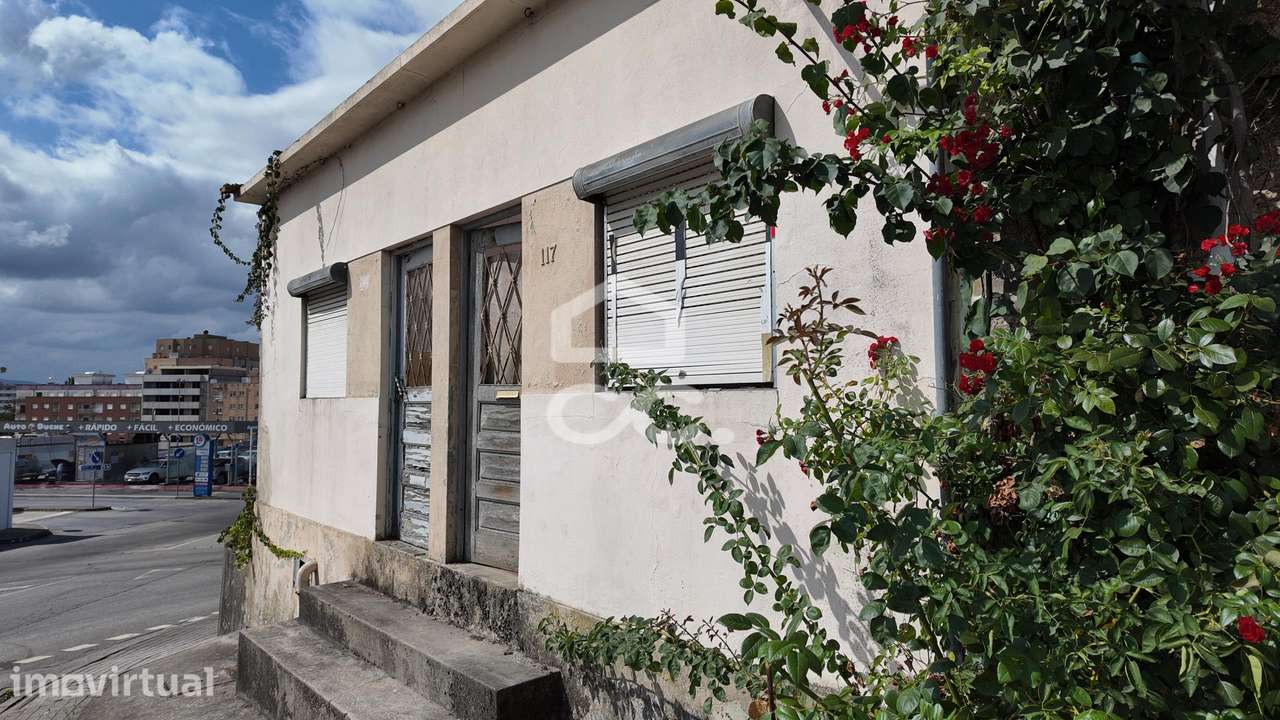 Moradia para Restauro Centro de Vila Nova de Famalicão - Grande imagem: 4/15