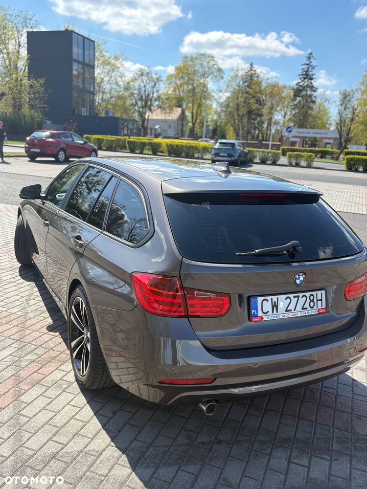 BMW Seria 3 318d - 5