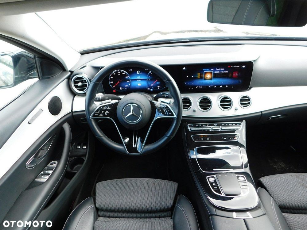 Mercedes-Benz Klasa E - 9