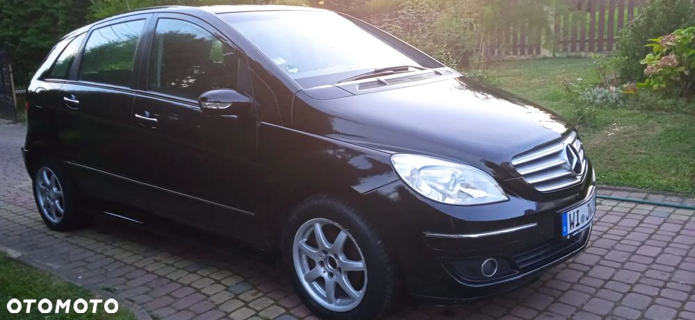 Mercedes-Benz Klasa B 200 CDI DPF Special Edition - 3