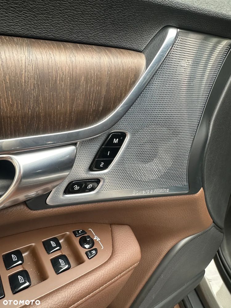 Volvo V90 Cross Country - 18