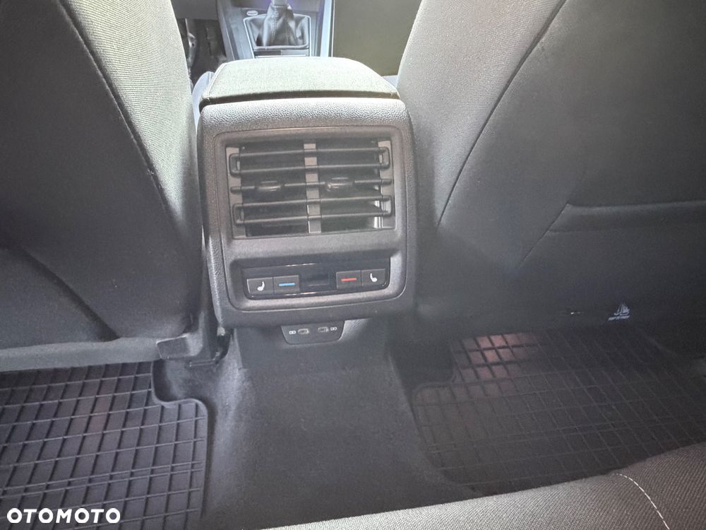 Volkswagen Golf 1.5 TSI EVO Style - 13