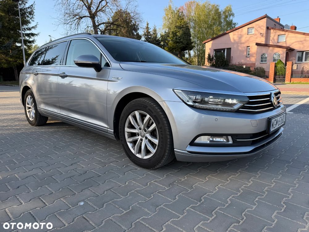 Volkswagen Passat 2.0 TDI SCR DSG Comfortline - 1