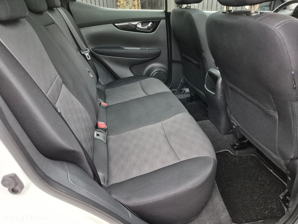 Nissan Qashqai 1.6 dCi TEKNA+ - 18