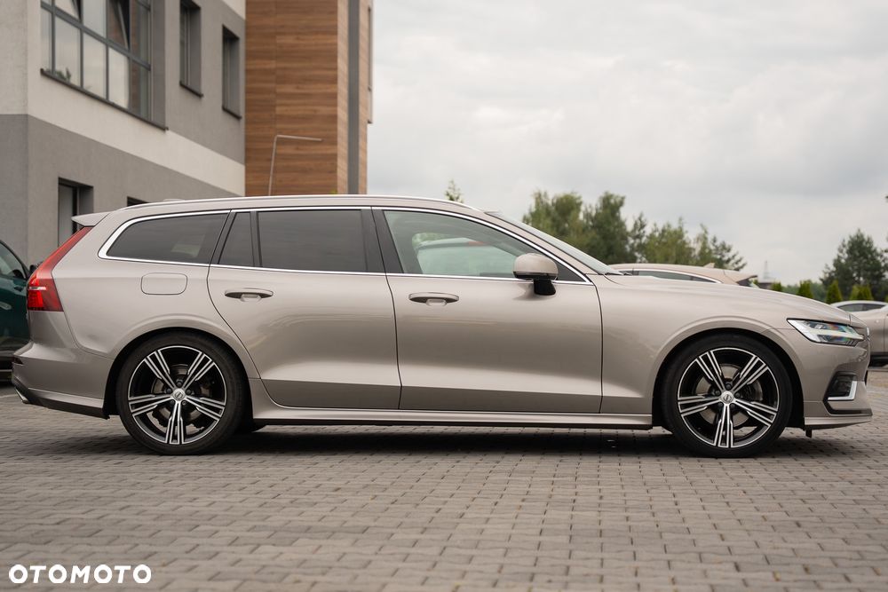 Volvo V60 D4 Drive-E R-Design Momentum - 17